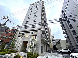 大阪市営御堂筋線 江坂駅 徒歩9分