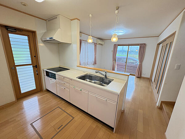 キッチンを拡大表示