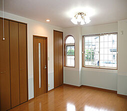 三国B 3SLDKのリビング/ダイニング