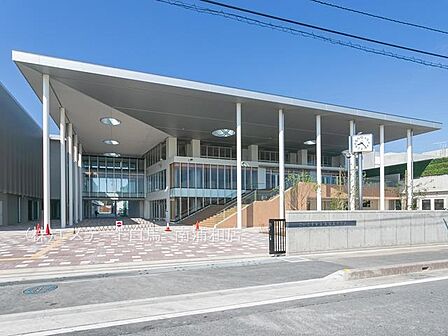 さいたま市立美園南中学校（730m）