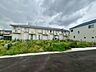外観：落ち着いた住宅街の雰囲気に寄り添う、穏やかで静かな暮らしの風景が広がっています。
