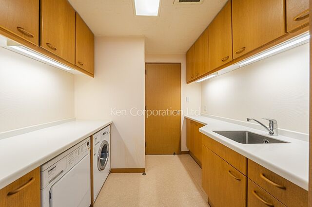 室内 ヴィクトリアコート 3階/-