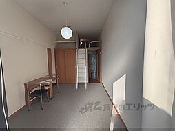 レオパレスSAKABEI 306 3階1Kのリビング/ダイニング