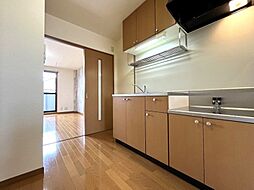 フォレスト 201 2階1Kのリビング/ダイニング