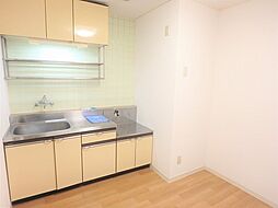 ロータリービルド松阪 602 6階1Kのリビング/ダイニング