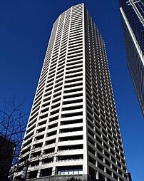 都営大江戸線【西新宿五丁目駅】徒歩5分、44階建タワーレジデンス。充実の共用施設・設備・セキュリティ