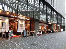 住友三角街 徒歩11分。 810m