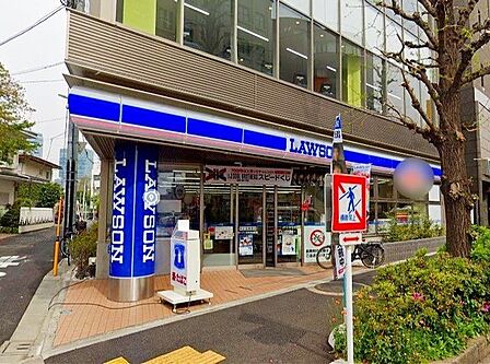 ローソン広尾高校前店 徒歩2分。 160m