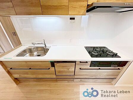 スムーズに無駄なく作業でき、お手入れも簡単な毎日を楽しくするキッチンです。