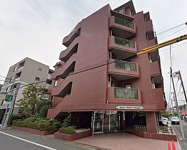 外観:東急世田谷線【上町】駅徒歩6分、穏やかな住宅地に佇む世田谷のオートロック付きマンション。 外観:東急世田谷線【上町】駅徒歩6分、穏やかな住宅地に佇む世田谷のオートロック付きマンション。