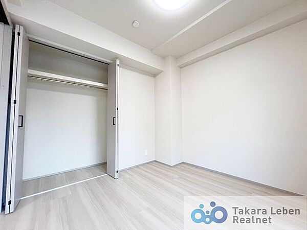 寝室を拡大表示