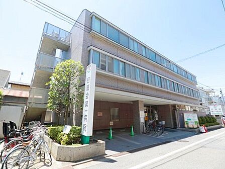 医療法人財団日扇会第一病院 徒歩3分。 180m