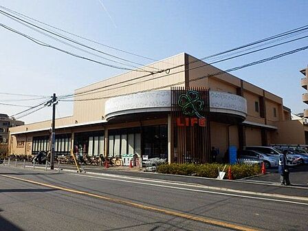 ライフ上池台店 徒歩12分。 950m