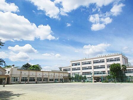 杉並区立富士見丘中学校 徒歩13分。 1040m