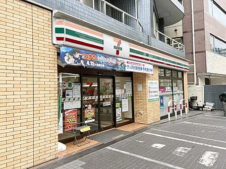 セブンイレブン高田馬場小滝橋店 徒歩1分。 50m