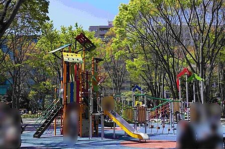 新宿中央公園 徒歩19分。 1470m