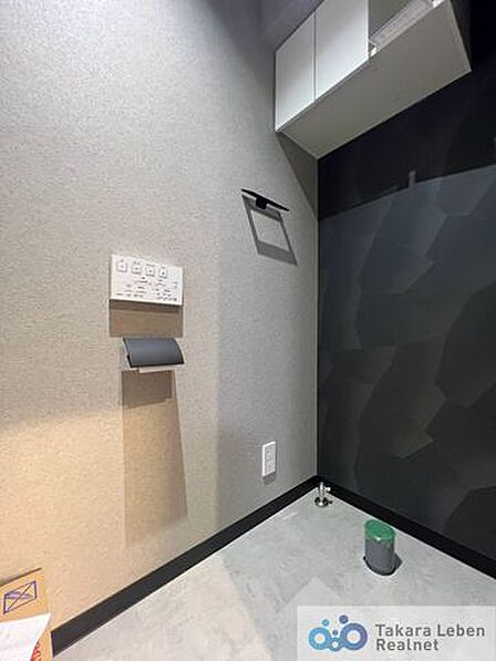 温水洗浄機能付きトイレ。　　※トイレ設置前