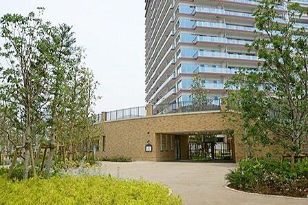 小学館アカデミー晴海保育園本園 徒歩1分。 70m