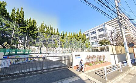 江戸川区立西葛西小学校 徒歩5分。 390m