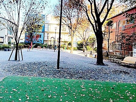 白金志田町児童遊園 徒歩8分。 580m