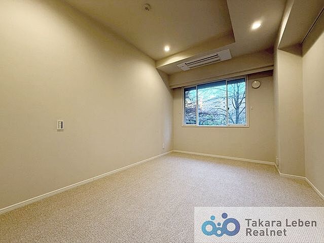 寝室 広尾ガーデンヒルズＪ棟 2階/203