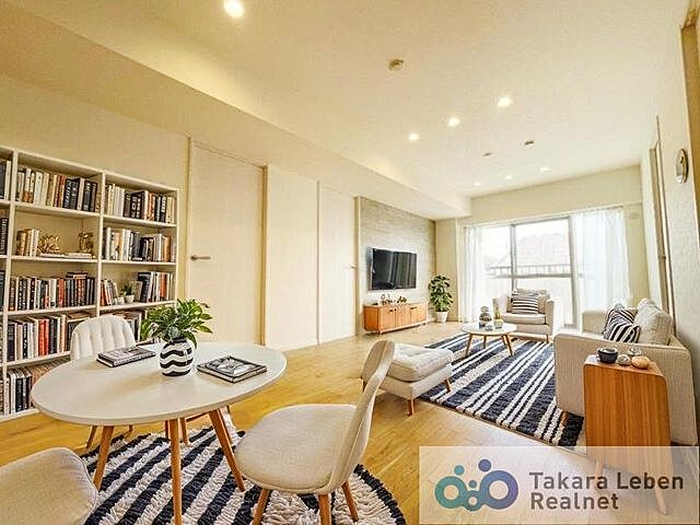 リビング/ダイニング エントピア高円寺 3階/301