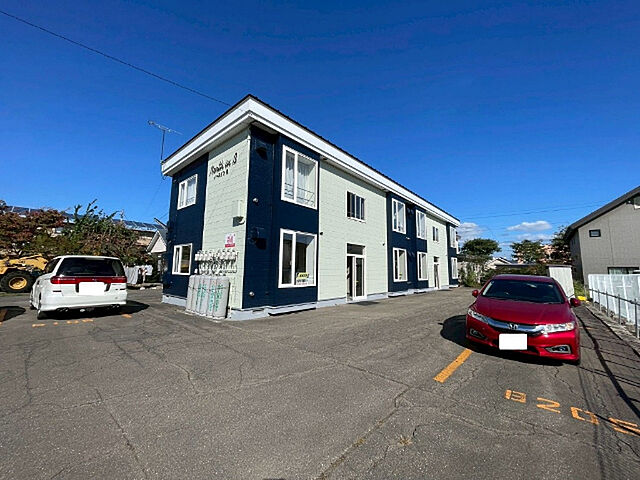 2 / 22