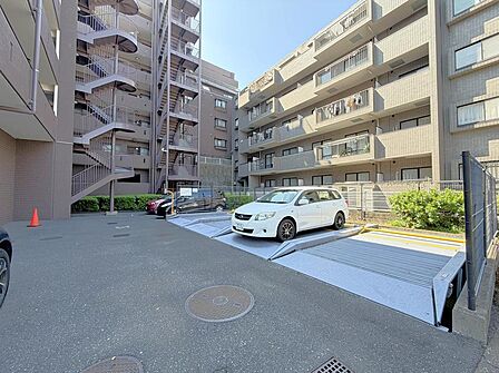 機械式駐車場は空き区画ありです(サイズ制限はあります)月額:20000円〜25000円/台