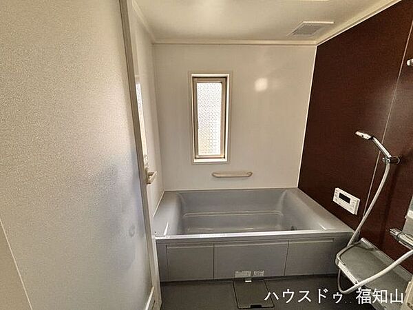 浴室を拡大表示