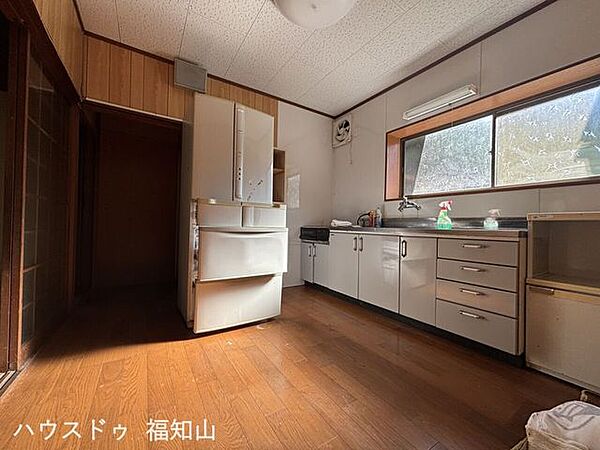 キッチンを拡大表示