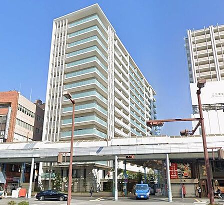 近鉄名古屋線「近鉄四日市」駅まで徒歩約2分の好立地☆