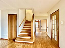 塩竈市袖野田町　戸建て 5LDKの室内