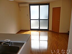 JR山陽本線 瀬戸駅 バス14分 高屋下車 徒歩4分の賃貸アパート 1階1Kのリビング/ダイニング