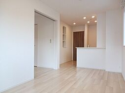 ラニカイ・Ｍ 2階1LDKのリビング/ダイニング