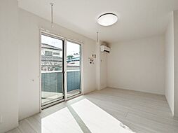 ルミナスプレイス 1階1LDKのリビング/ダイニング