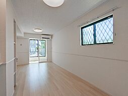 シャトン A 1階1LDKのリビング/ダイニング