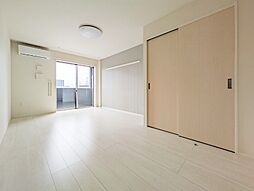 ヴィラ・ソレイユ A 2階1Kのリビング/ダイニング