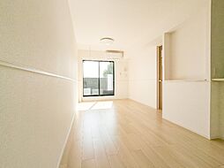 モルト・フェリーチェ A 2階2LDKのリビング/ダイニング