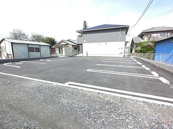 オペラハウス棟高