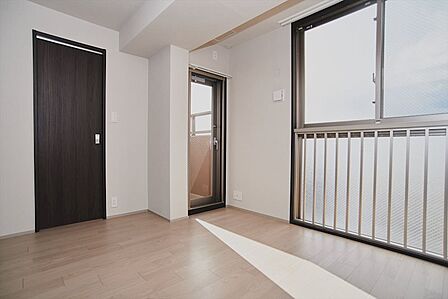 洋室6.3帖
