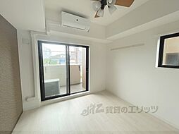 Ｌｕｘｅ布施南II 4階1Kのリビング/ダイニング