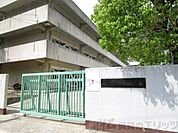 吹田市立豊津西中学校 徒歩13分。 1040m