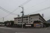 高校・高専「広島県立熊野高校まで1256ｍ」