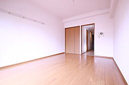 ラフィネ十日市 8階1Kのリビング/ダイニング