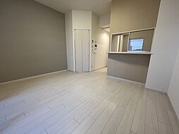 フリートフォルヴィラ 5階ワンルームのリビング/ダイニング