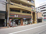 コンビニ「セブンイレブン広島広瀬町店まで81ｍ」