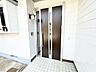 玄関：玄関ドアも交換済です！(2026年7月撮影）※リフォーム後写真
