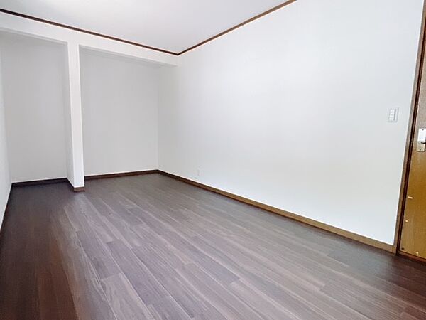 洋室を拡大表示