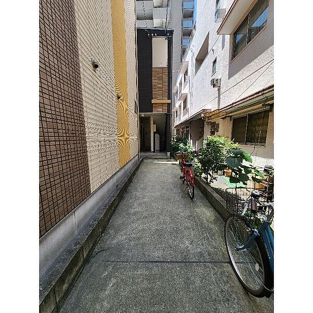 7 / 12