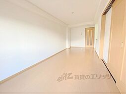 アヴェニュー東松ケ丘 2階2LDKのリビング/ダイニング